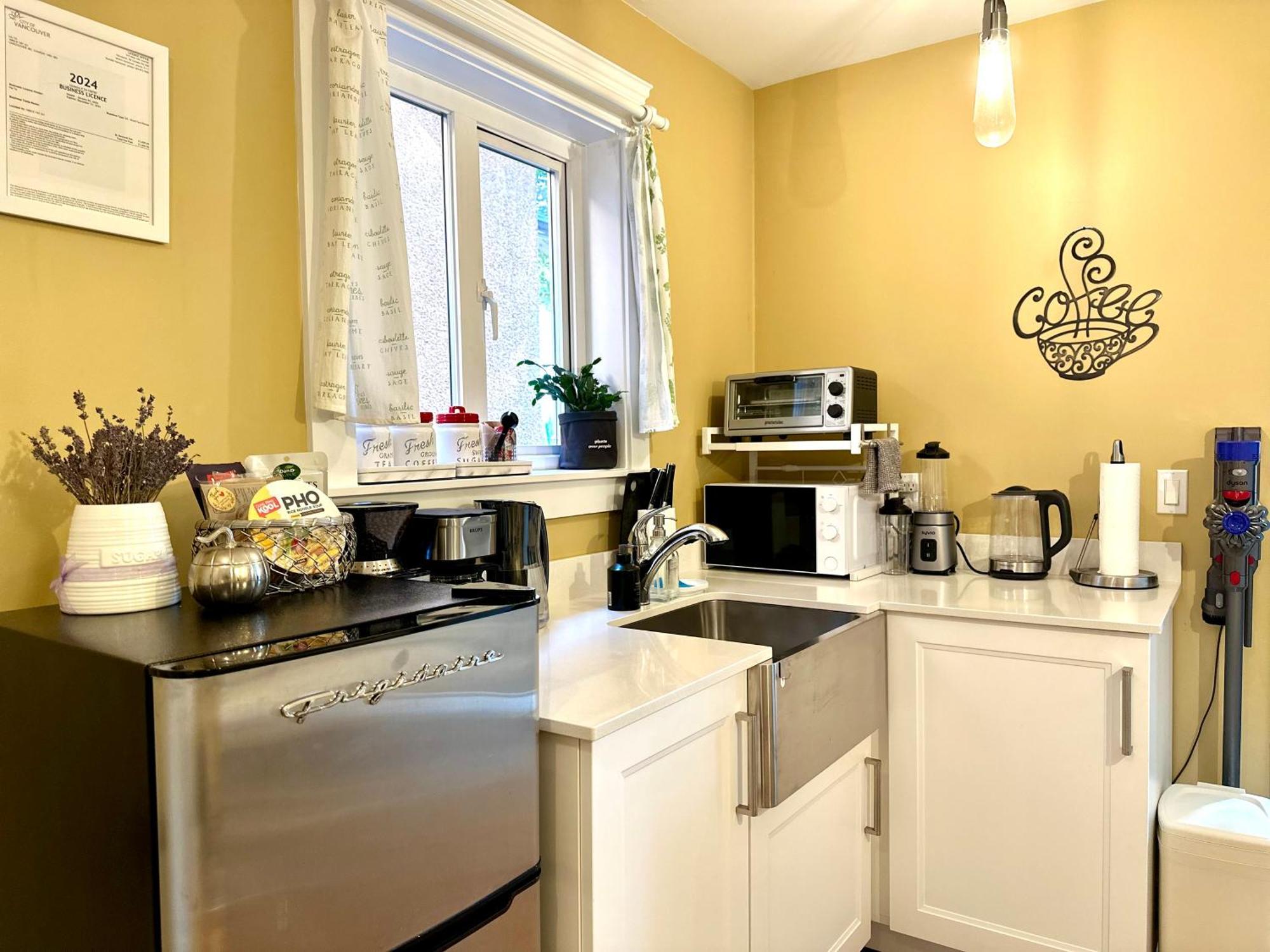 Private Guest Suite 10Mins To Downtown - King Bed - Bathtub - Free Parking Vancouver Exterior foto